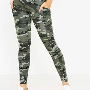 Lou & Grey Camo Ponte Side Pocket Leggings Size XXSP Brand New Never Worn